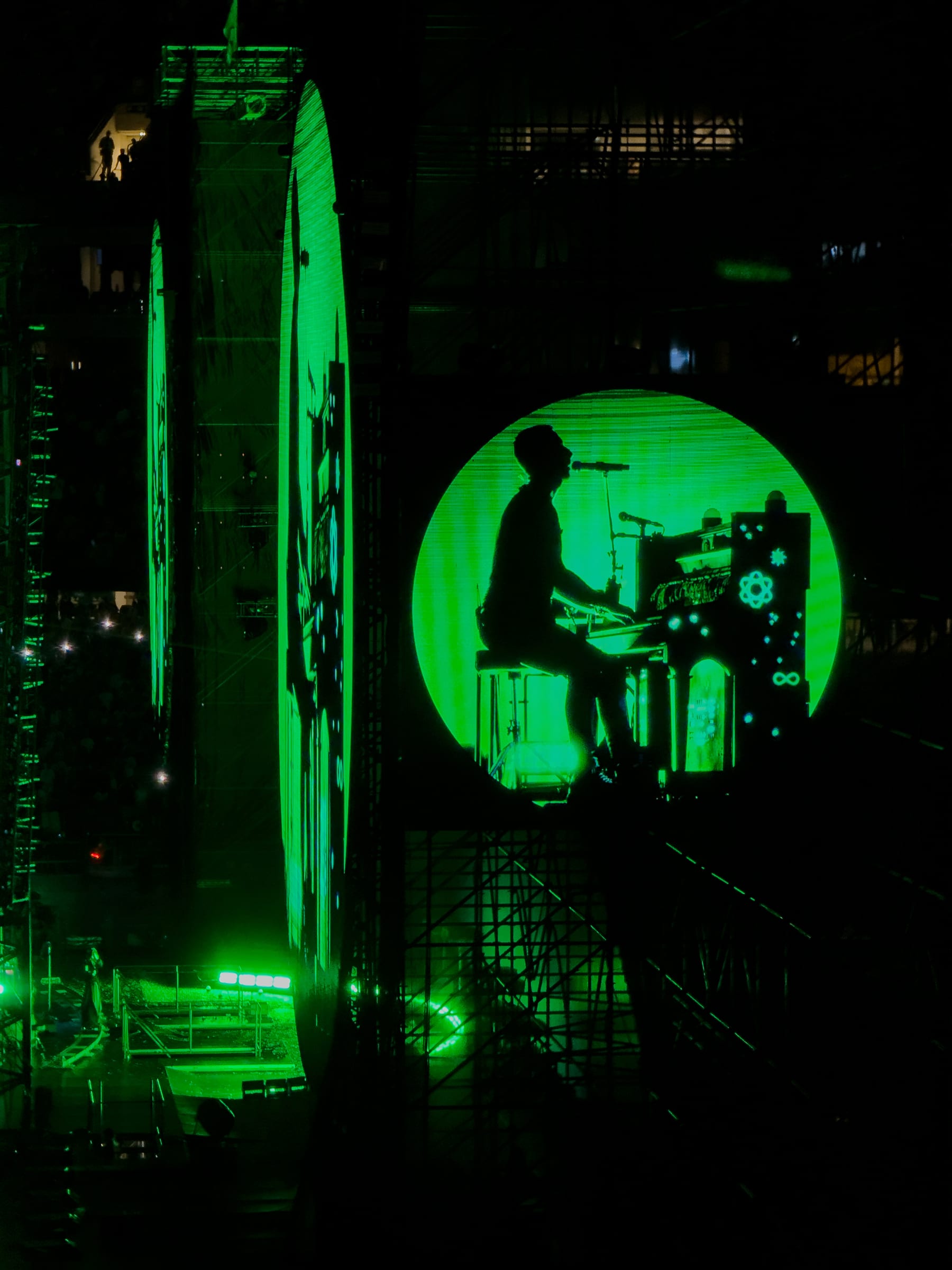 Green light, piano